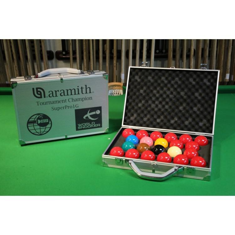 Aramith Tournament Champion Snooker Balls in Aluminium Case Table View